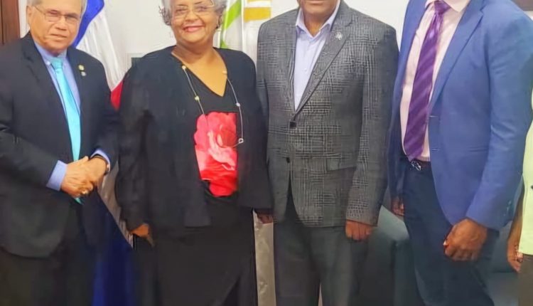 Reunión del Colegio Médico y la Dirección de Jubilados.