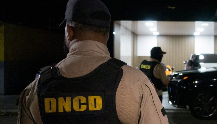 Operativo contra el microtráfico en Santiago.