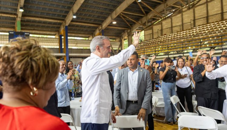 Actividad sobre entrega del Bono Navideño.