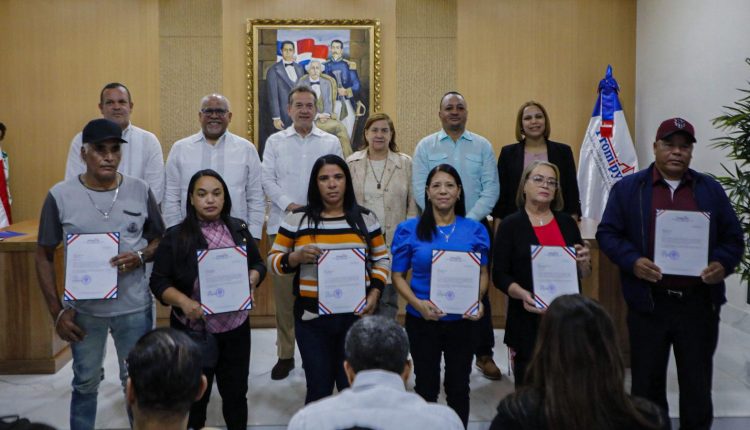 Favorecidos con préstamos de Promipyme.