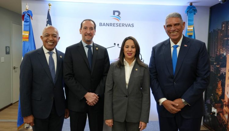 José Santana, José Obregón, Aliesk Díaz y Jesús Vasquez