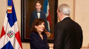 Kathy Hochul y Luis Abinader