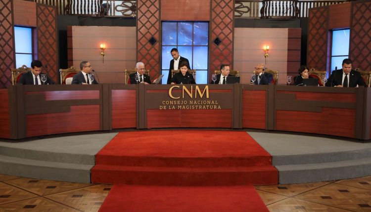 Raquel Peña mientras encabeza reunión del Consejo de la Magistratura.