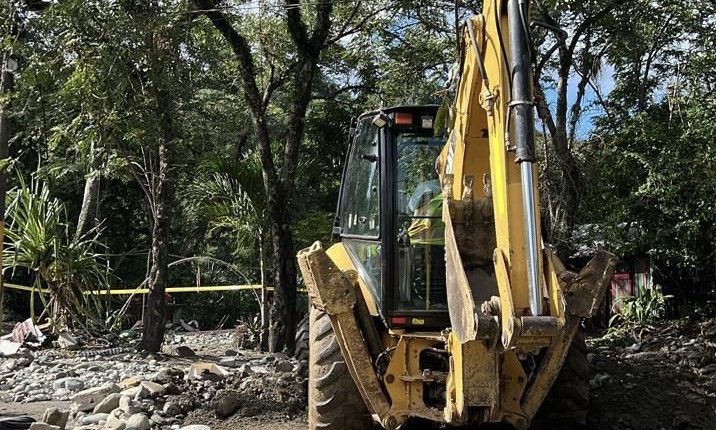 Trabajos en el acueducto Cibao Central.