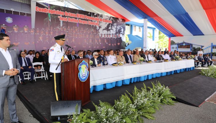 Graduación de cadetes del Ministerio de Defensa.