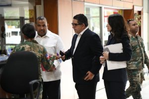 Eduardo Read Estrella cuando llegaba a la Procuraduría.