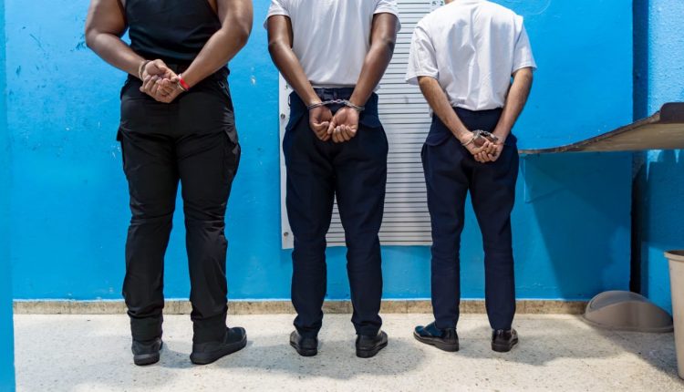 Detenidos con cocaína en el AILA.