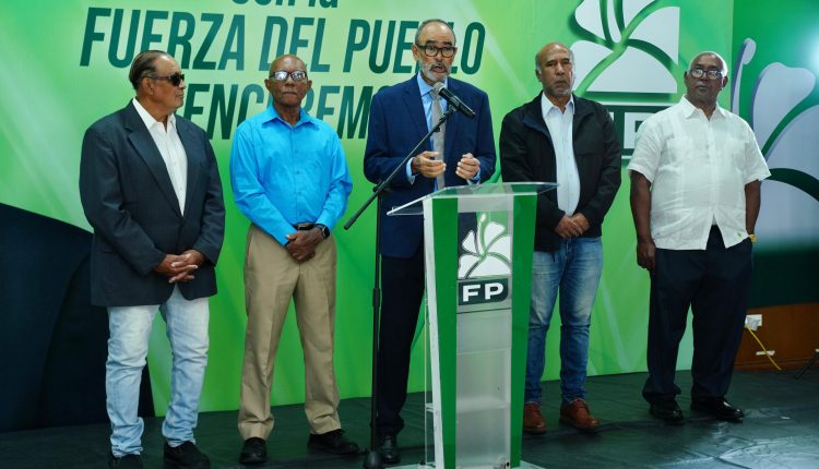 Miembros del sector agropecuarios de la Fuerza del Pueblo.
