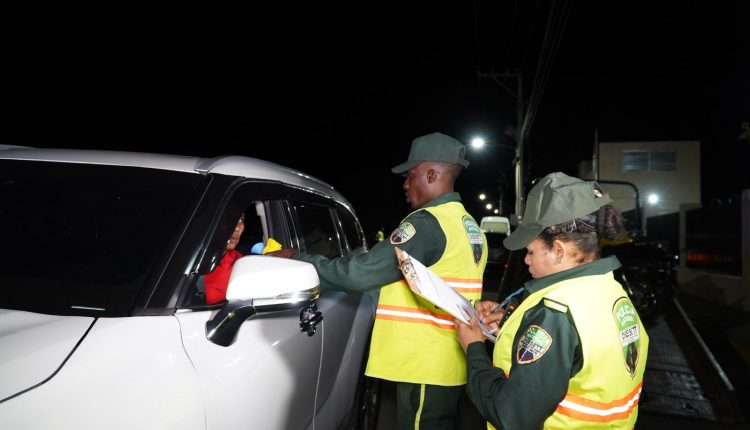 Operativo de la DIGESETT contra consumo de alcohol.