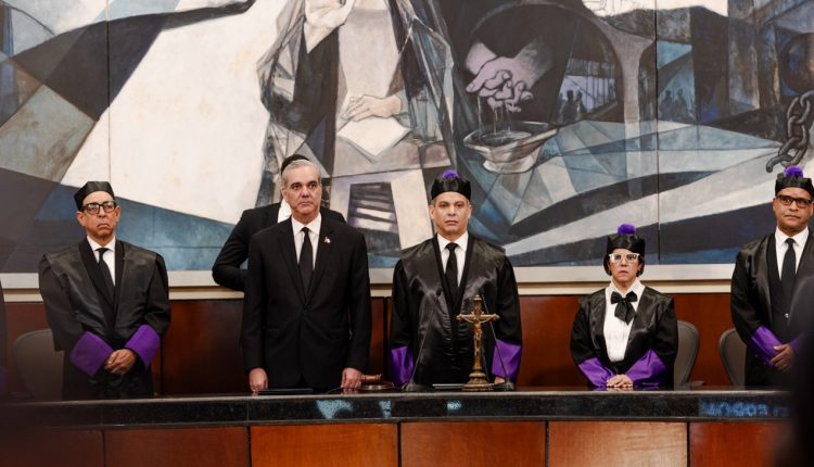 Acto por motivo del Poder Judicial.