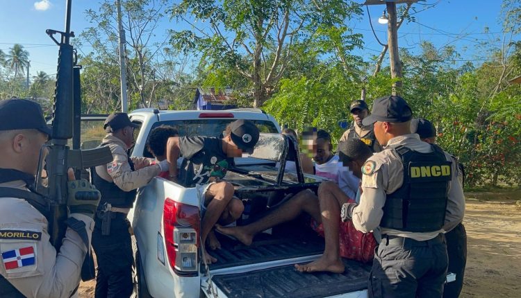 Detenidos en ópera realizado en Villa Mella.