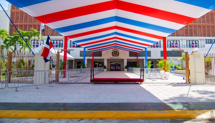 El Congreso fue remozado para ceremonia.