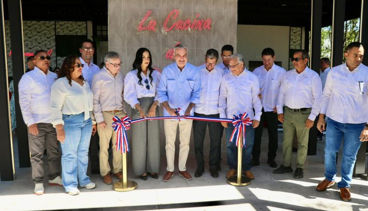 Abinader encabeza actividad en Santiago Rodríguez.