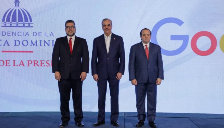 Brian Quigley, Luis Abinader y José Ignacio Paliza.