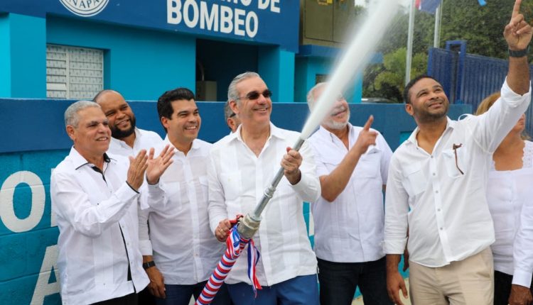 Acueducto de Villa Altagracia en servicio.