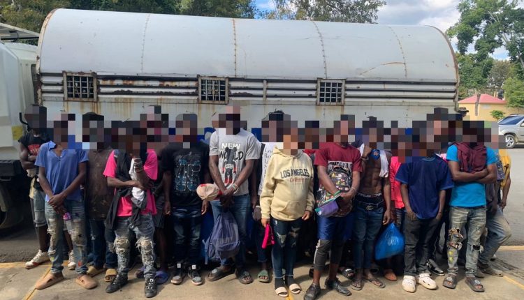 Indocumentados detenidos.