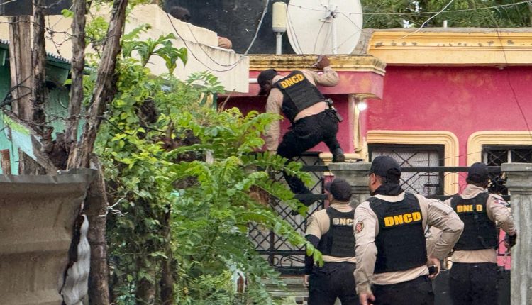 Operativo en Boca Chica.