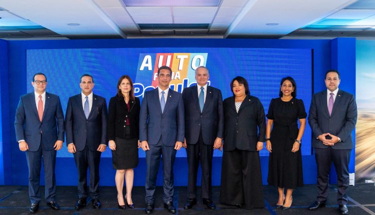 Roberto Rodríguez, Leonte Brea, Claudia Jorge, Francisco Ramírez, Luis E. Espínola, Giselle Moreno, Chantall Ávila y Jorge Luis Arias.
