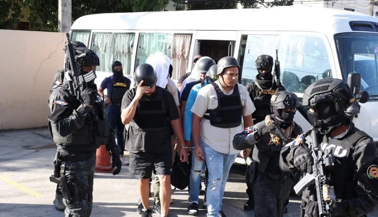 Algunos de los detenidos durante la Operación Panthera por incautación de 10 toneladas de cocaína.