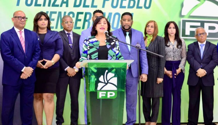 Dirigentes de Fuerza del Pueblo cuestionan política de seguridad del Gobierno.