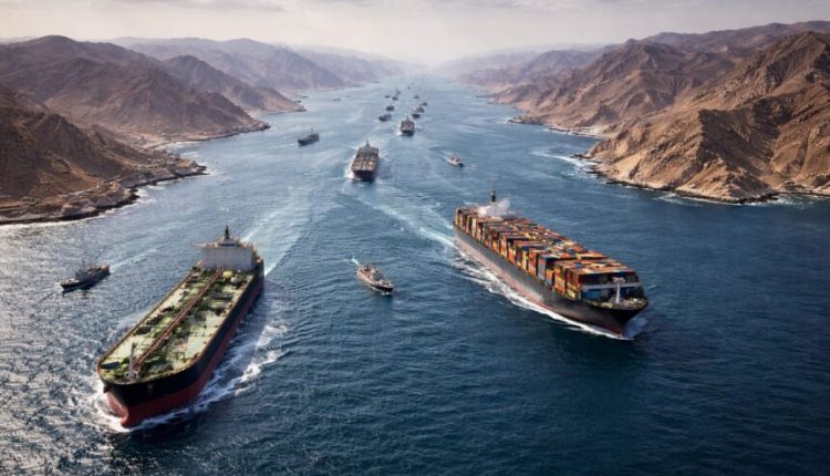 El estrecho de Ormuz sigue cerrado bajo el control del régimen iraní.