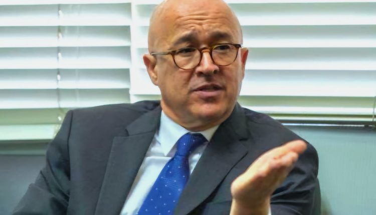 Francisco Domínguez Brito.