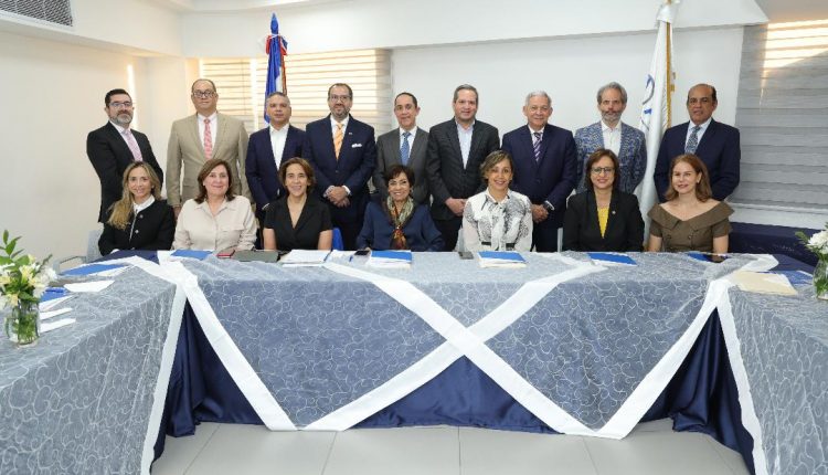 Nuevos directivos de Asociación de Bancos de Crédito.