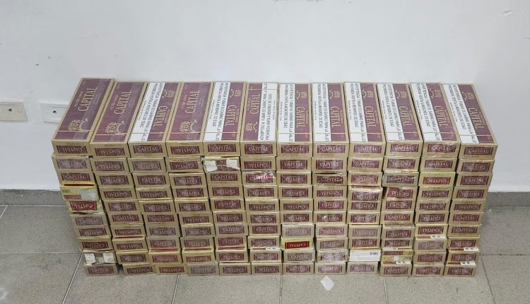 Cigarrillos incautados en operativo.