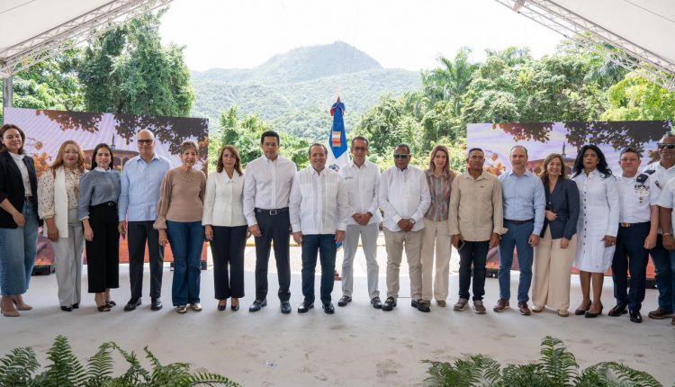Acto sobre presentación del teleférico de Puerto Plata.