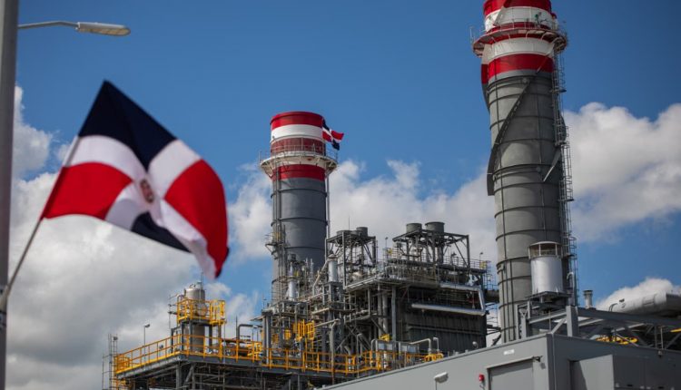 Planta inaugurada en Pepillo Salcedo, en Montecristi.