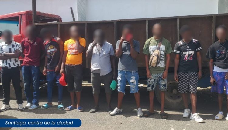 Indocumentados detenidos.