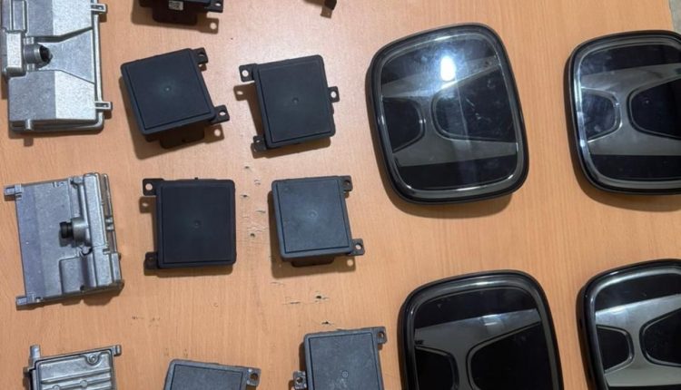 Piezas de vehículos recuperadas.