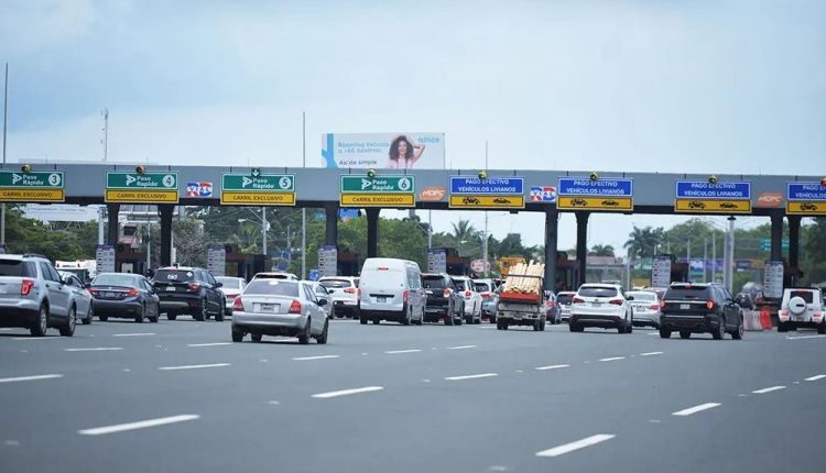 Hay un aumento en el flujo de conductores por los peajes.