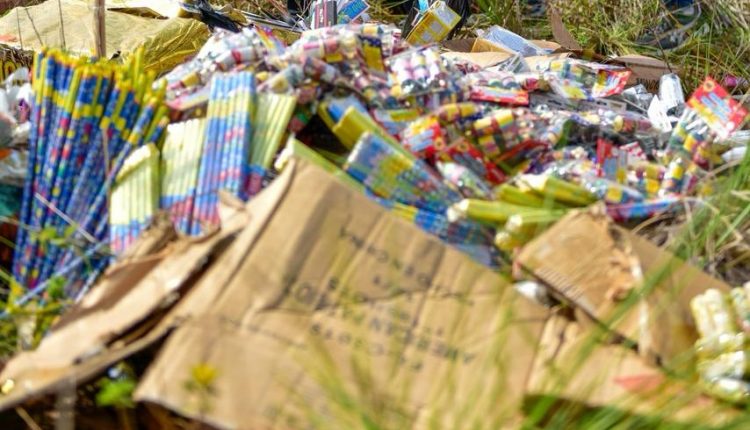 Juegos artificiales destruidos.