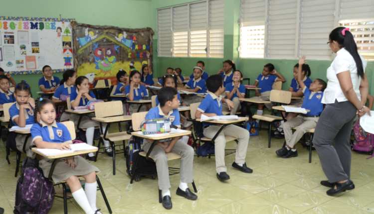 Los estudiantes tienen una semana fuera de las aulas.