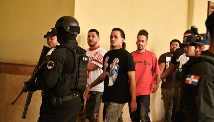 Los motoristas durante la audiencia por muerte de chofer en Santiago.