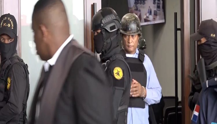 Coronel Madé fue traslado ante tribunal.