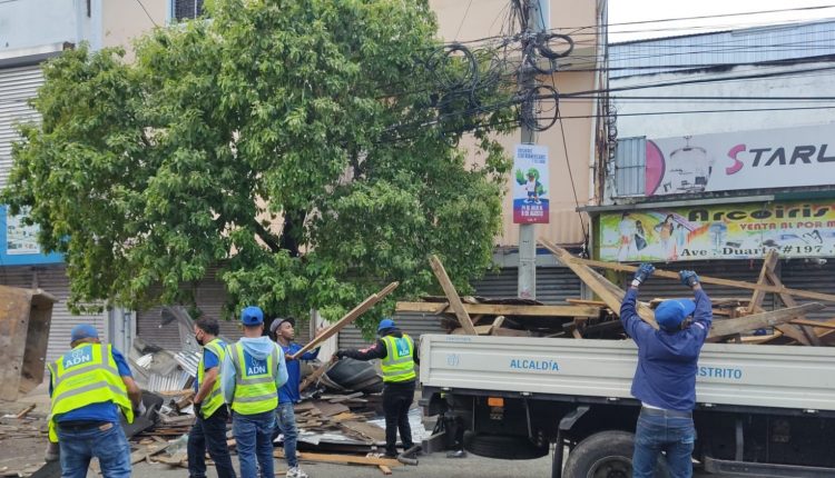 Operativo para recuperar espacio en las avenidas Duarte y París-