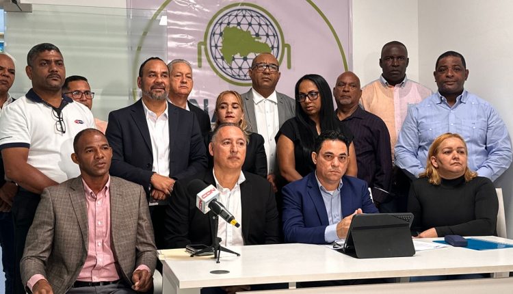 Dirigentes de Fenabanca formulan llamado al Gobierno.