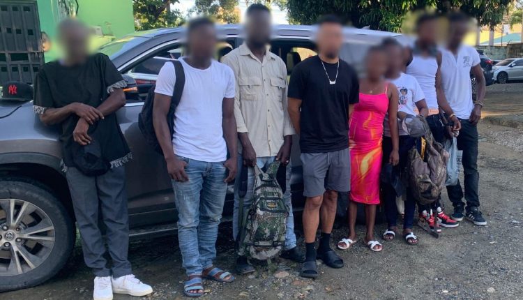 Indocumentados detenidos.