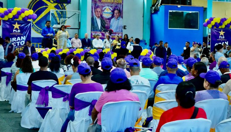 Juramentación de nuevos peledeístas.