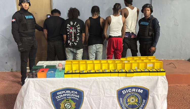 Detenidos por fraude electrónico.