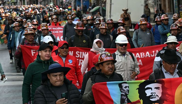 Las manifestaciones se extienden desde hace tres semanas.