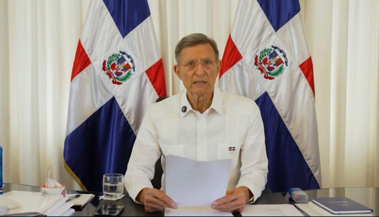 Canciller Roberto Álvarez