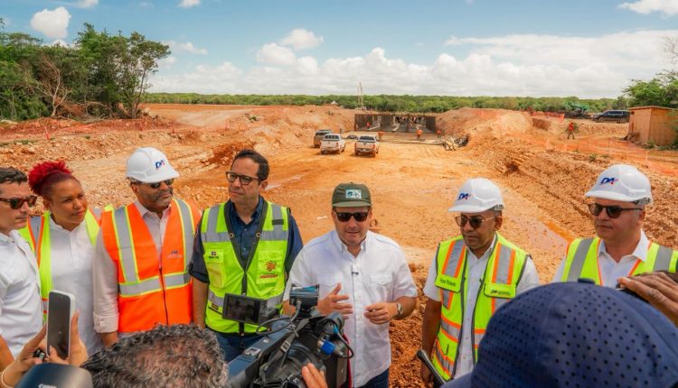 Paliza habla sobre trabajos en Cabo Rojo, en Pedernales.