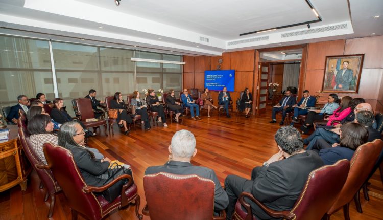 Reunión del Consejo del Poder Judicial para discutir compensación salarial y otras medidas.