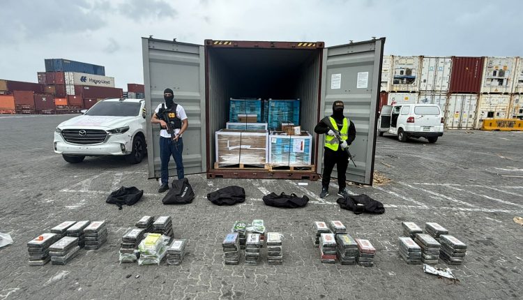Cocaína detectada en Caucedo.