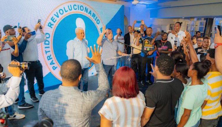 José Ignacio Paliza y Ricardo de los Santos encabezan acto del PRM.