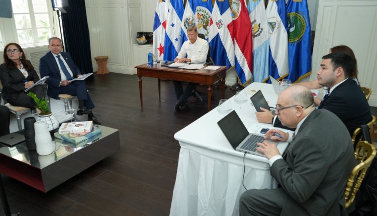 Reunión para los preparativos de reunión de SICA.