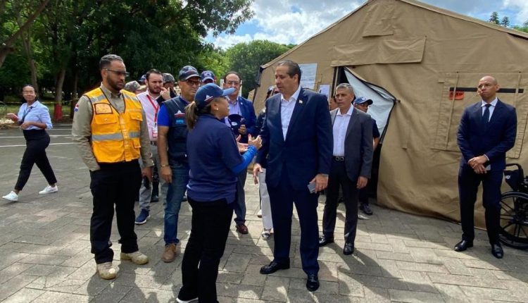 Ministro Víctor Atallah anuncia asistencia será enviada a Venezuela.